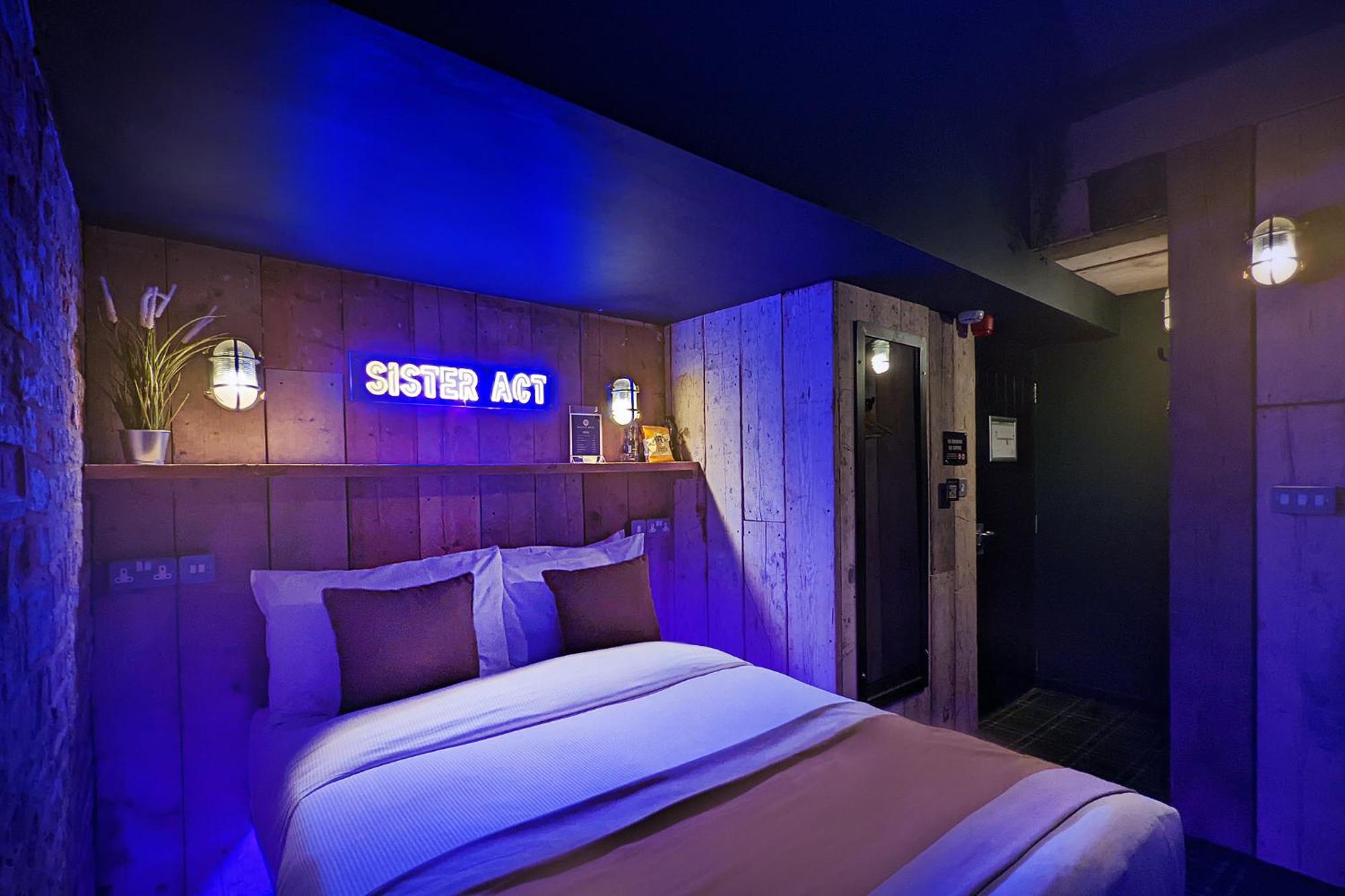 Briggate Hotel Leeds  Exterior photo